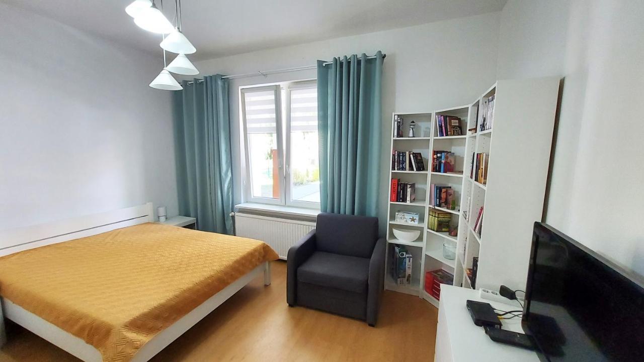 Apartamento Apartament Blisko Morza Kolobrzeg-Podczele Exterior foto